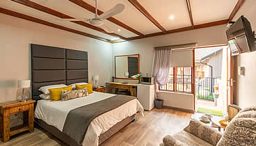 Diamond Rose four star guest house exclusive accommodation Middelburg Diamond Rose four star guest house Middelburg accommodation
