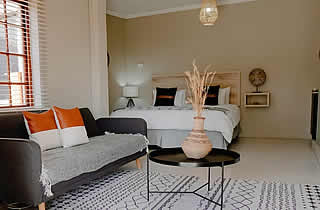 Lighthouse Guest House accommodation  & caf&eacute; in Groblersdal