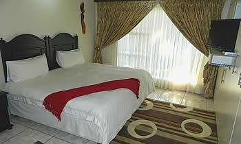 Ermelo Accommodation - Guest Houses Accommodation in Ermelo  - La-Picasso